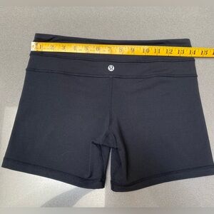 LULULEMON GROOVE SHORT size 6
